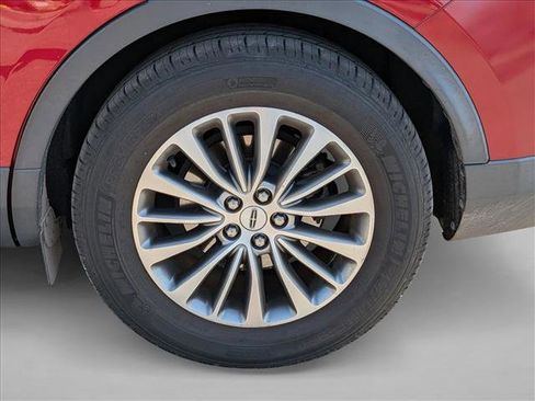 Used 2016 Lincoln MKX Select w/ Select Plus Package image 3