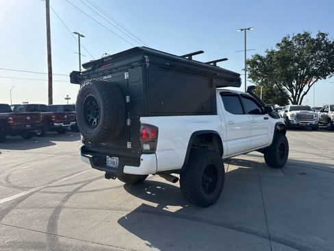 Used 2019 Toyota Tacoma TRD Pro w/ Desert Air Intake Package AWD/4WD image 4