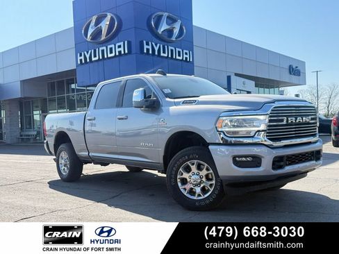 Used 2024 RAM 2500 Laramie AWD/4WD image 1