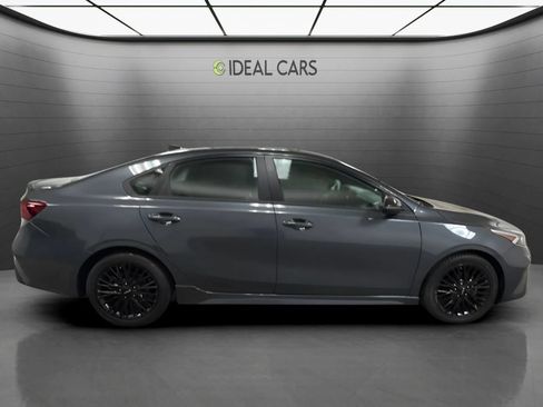 Used 2023 Kia Forte GT-Line w/ GT-Line Technology Package FWD image 4