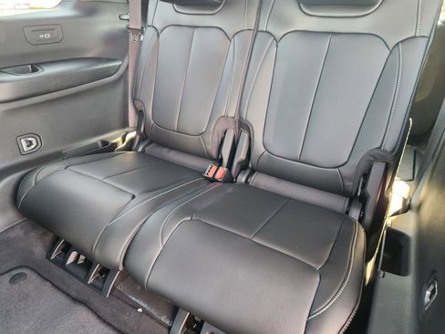 New 2026 Jeep Grand Cherokee L Limited image 24