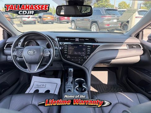 Used 2020 Toyota Camry XSE FWD image 32