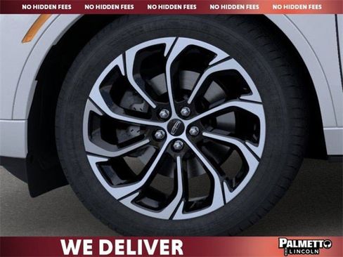 New 2026 Lincoln Nautilus Reserve image 19