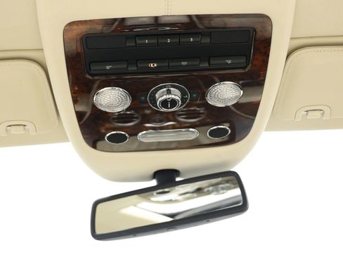 Used 2015 Bentley Flying Spur W12 image 38