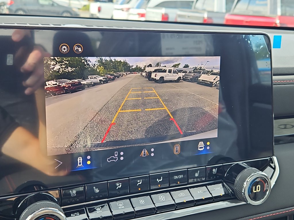New 2026 Chevrolet Colorado Z71 w/ Technology Package AWD/4WD image 9