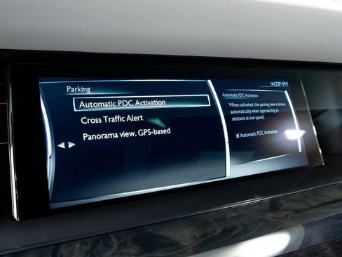 Used 2021 Rolls-Royce Phantom Sedan RWD image 94