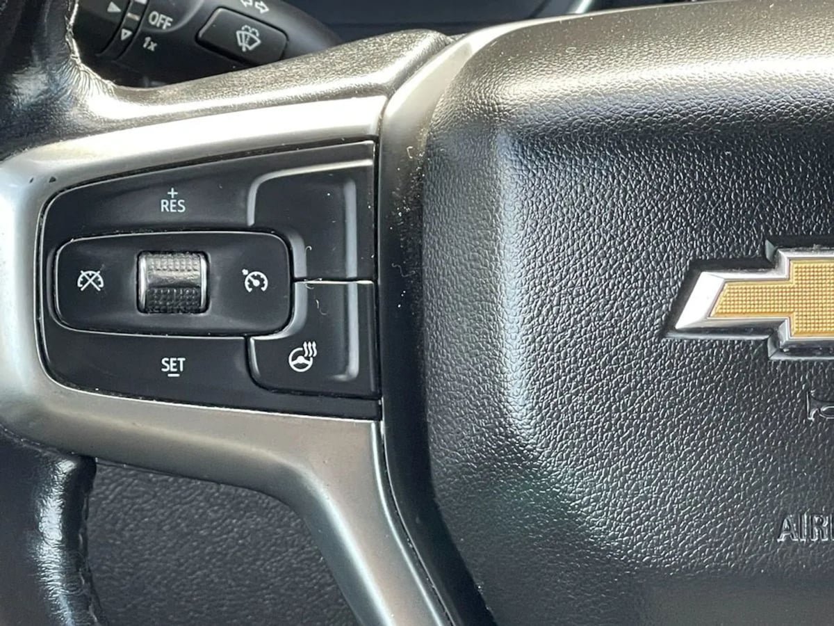 Used 2021 Chevrolet Silverado 1500 LT RWD image 29