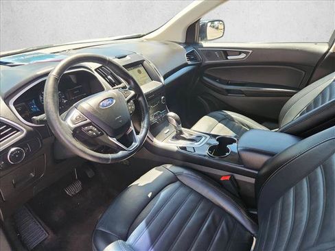 Used 2017 Ford Edge SEL w/ Equipment Group 201A AWD/4WD image 10