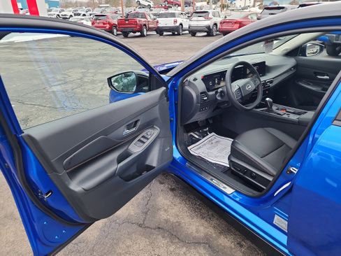 New 2026 Nissan Sentra SR image 10