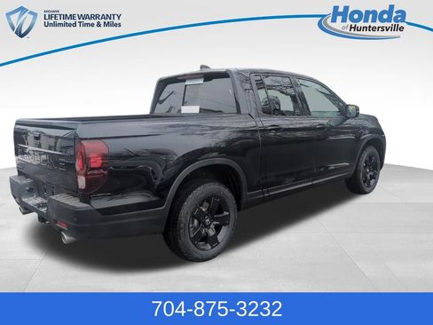 New 2026 Honda Ridgeline Black Edition image 9