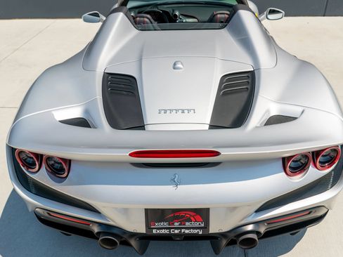 Used 2022 Ferrari F8 Tributo RWD image 46