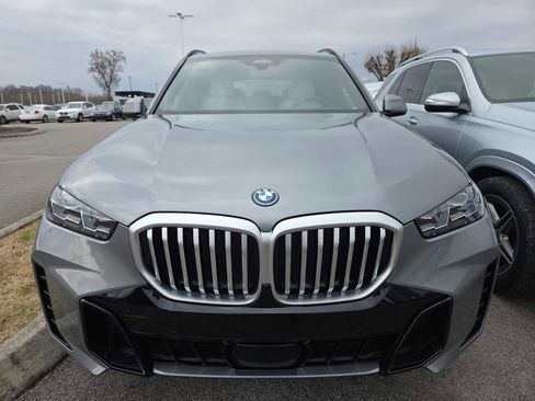 Used 2025 BMW X5 xDrive50e w/ M Sport Package image 7