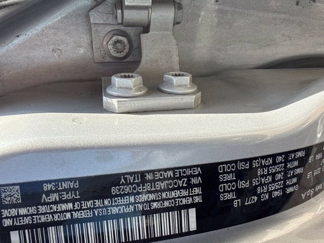 Used 2015 Jeep Renegade Latitude FWD image 11