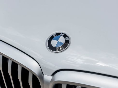 Used 2024 BMW X5 xDrive40i w/ Parking Assistance Package image 14