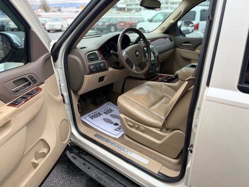 Used 2011 Chevrolet Tahoe LTZ image 8