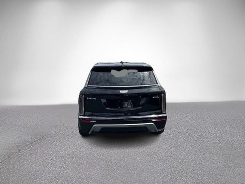 Certified 2026 Cadillac Vistiq Sport w/ LPO, Floor Liner Package AWD/4WD image 7