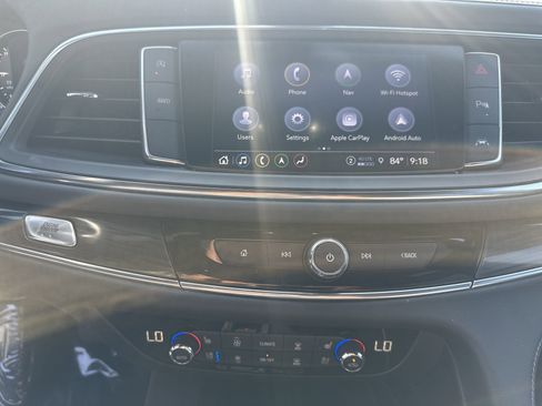 Used 2024 Buick Enclave Premium image 31