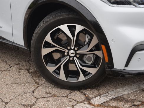 Used 2023 Ford Mustang Mach-E Premium image 29