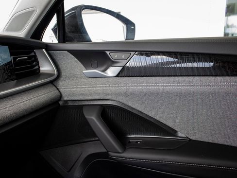 New 2025 Volkswagen Tiguan S image 42