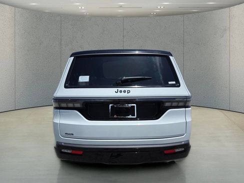 New 2026 Jeep Grand Wagoneer Summit AWD/4WD image 5