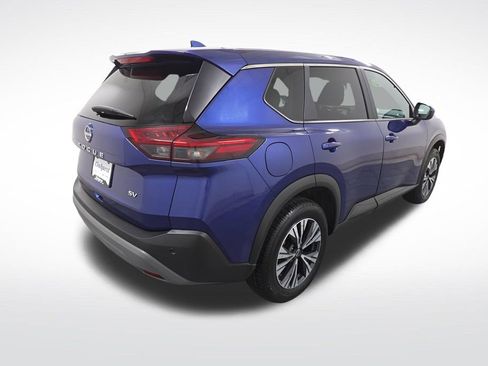 Used 2023 Nissan Rogue SV image 6