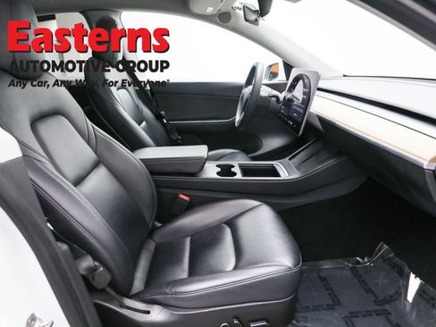 Used 2021 Tesla Model Y Long Range image 21