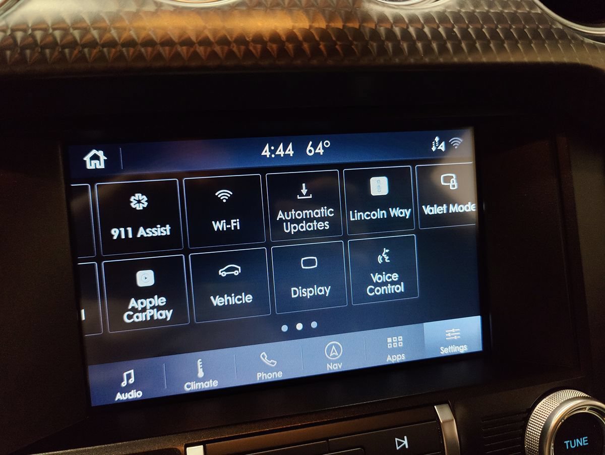Used 2022 Ford Mustang GT Premium w/ GT Performance Package RWD image 39