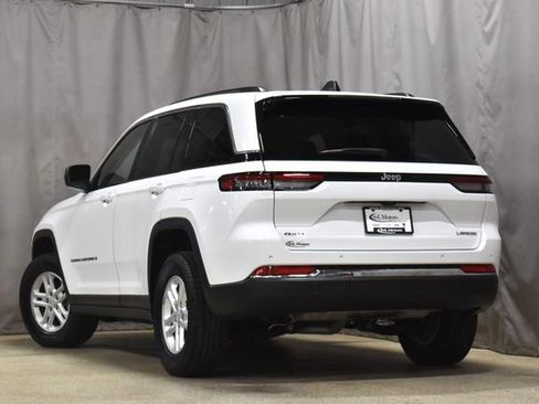 Certified 2023 Jeep Grand Cherokee Laredo image 2