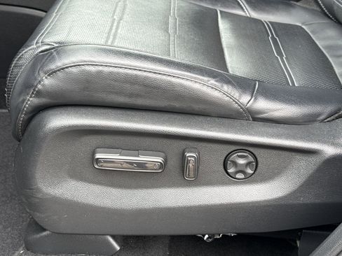 Used 2019 Honda CR-V EX-L image 18