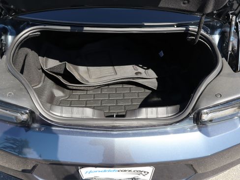 Used 2020 Chevrolet Camaro SS RWD image 28