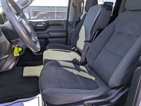 Used 2021 Chevrolet Silverado 1500 Custom Trail Boss w/ LPO, Dark Essentials Package image 11