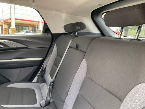 Used 2024 Chevrolet TrailBlazer LT w/ Convenience Package AWD/4WD image 11