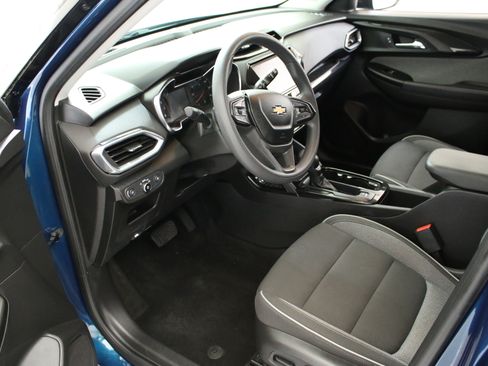 Used 2021 Chevrolet TrailBlazer LT w/ Convenience Package AWD/4WD image 23