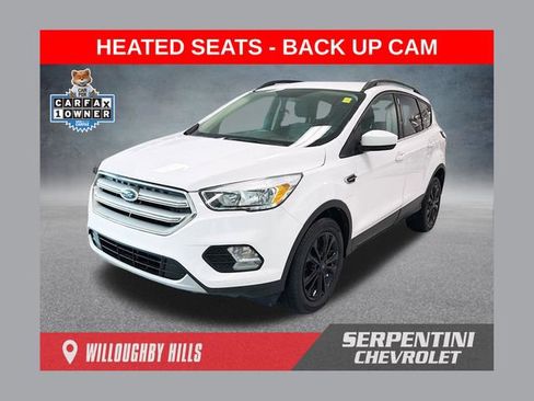 Used 2018 Ford Escape SE image 1