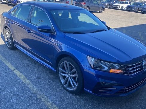 Used 2017 Volkswagen Passat 1.8T R-Line image 2