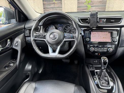 Used 2019 Nissan Rogue SL w/ Premium Package AWD/4WD image 11