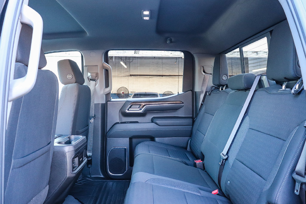 Used 2023 Chevrolet Silverado 1500 RST w/ Convenience Package II AWD/4WD image 18