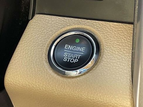 Used 2015 Ford F150 Lariat w/ Equipment Group 502A Luxury image 26