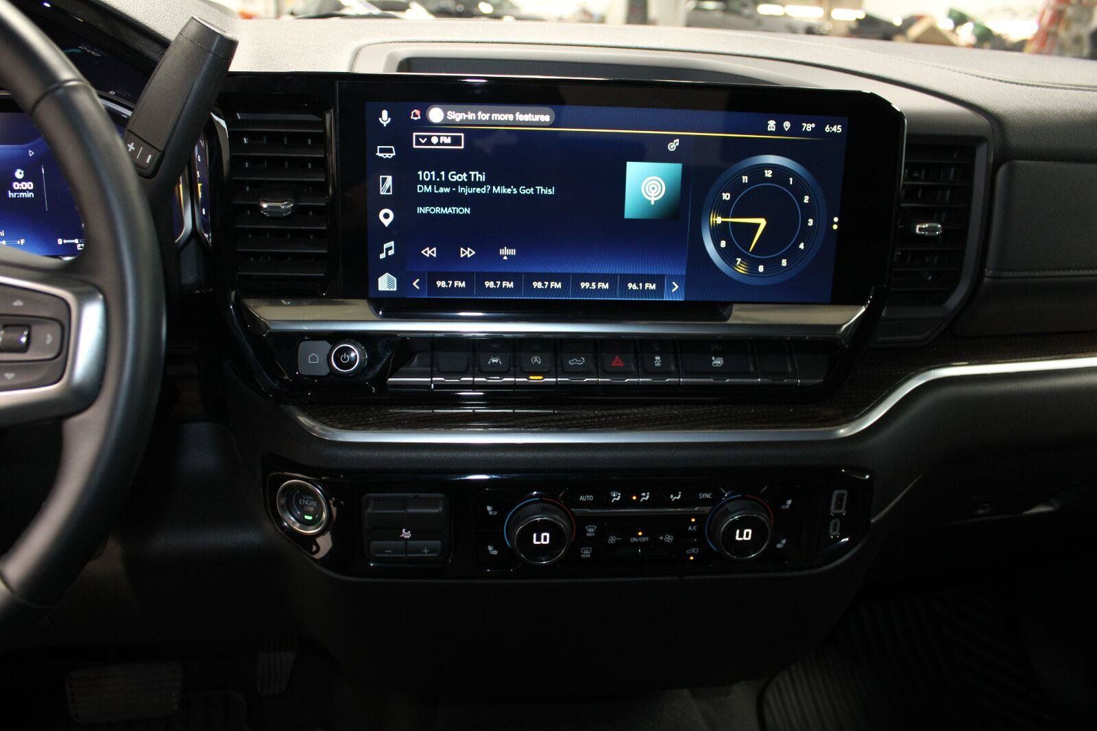 Used 2026 Chevrolet Silverado 1500 RST AWD/4WD image 31