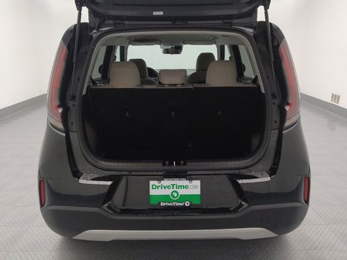 Used 2024 Kia Soul LX image 29