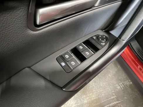 Certified 2025 MAZDA CX-50 AWD 2.5 S w/ Preferred Package image 19