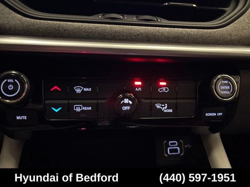 Used 2024 Jeep Compass Latitude AWD/4WD image 20