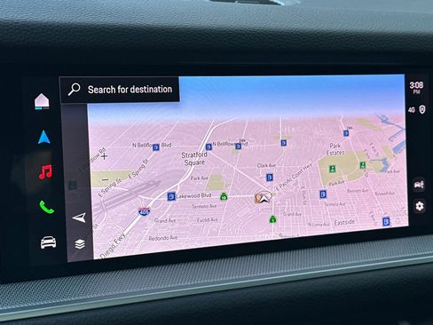 Used 2025 Porsche Cayenne image 19