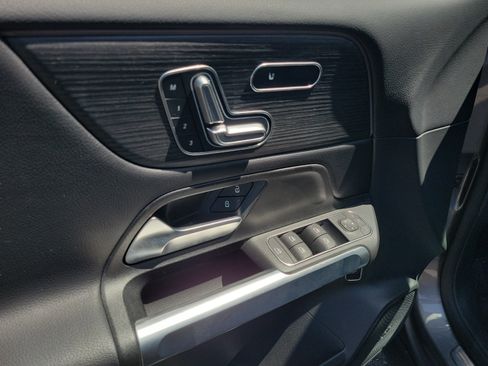 Certified 2026 Mercedes-Benz GLB 250 image 25