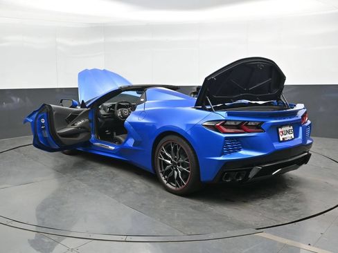 Used 2024 Chevrolet Corvette Stingray Premium Conv w/ Stealth Interior Trim Package RWD image 47