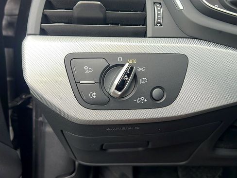 Used 2017 Audi A4 2.0T Premium Plus image 32