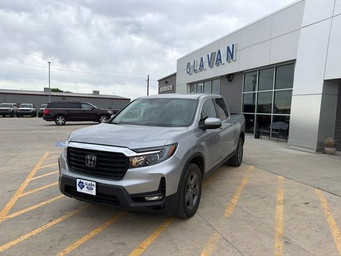 Used 2023 Honda Ridgeline RTL image 3