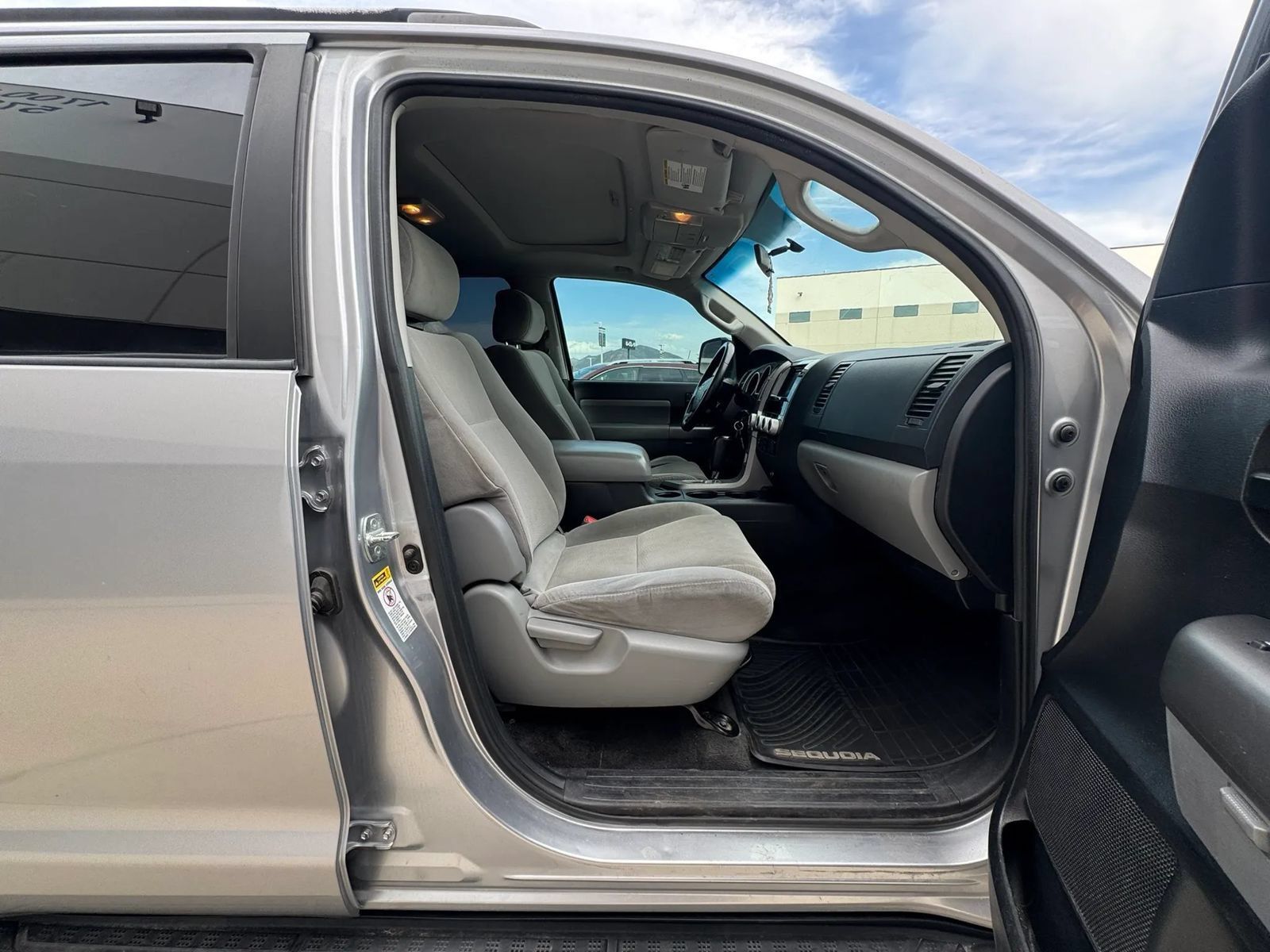 Used 2012 Toyota Sequoia SR5 AWD/4WD image 12