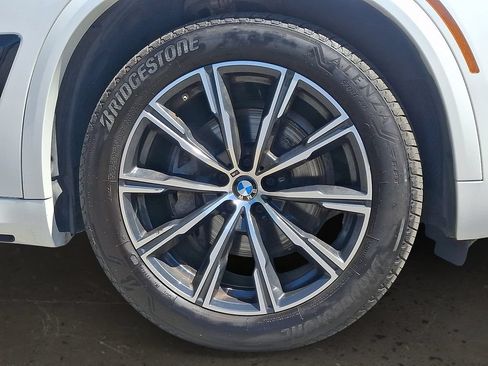 Used 2026 BMW X5 xDrive40i AWD/4WD image 9