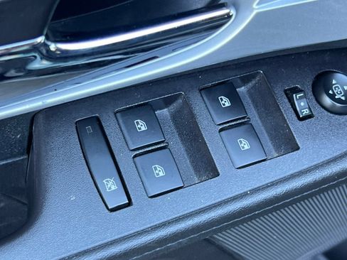 Used 2017 Chevrolet Equinox LT w/ Convenience Package FWD image 13